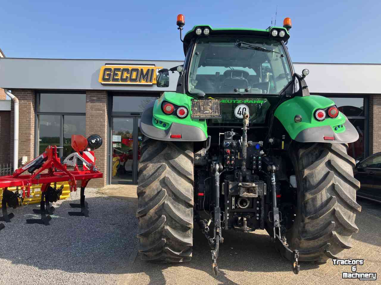 Schlepper / Traktoren Deutz-Fahr Agrotron 7250 TTV T4I