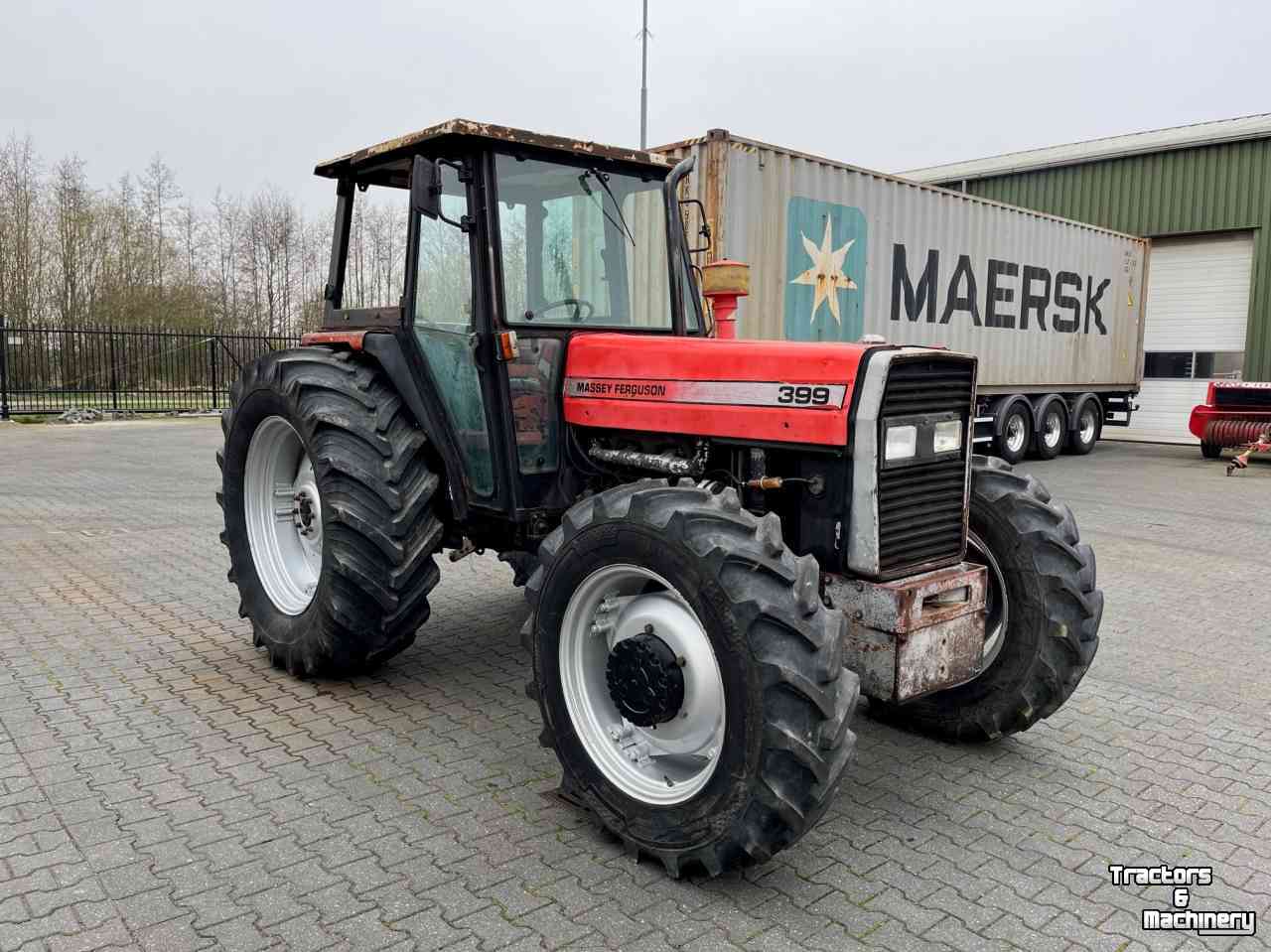Schlepper / Traktoren Massey Ferguson 399