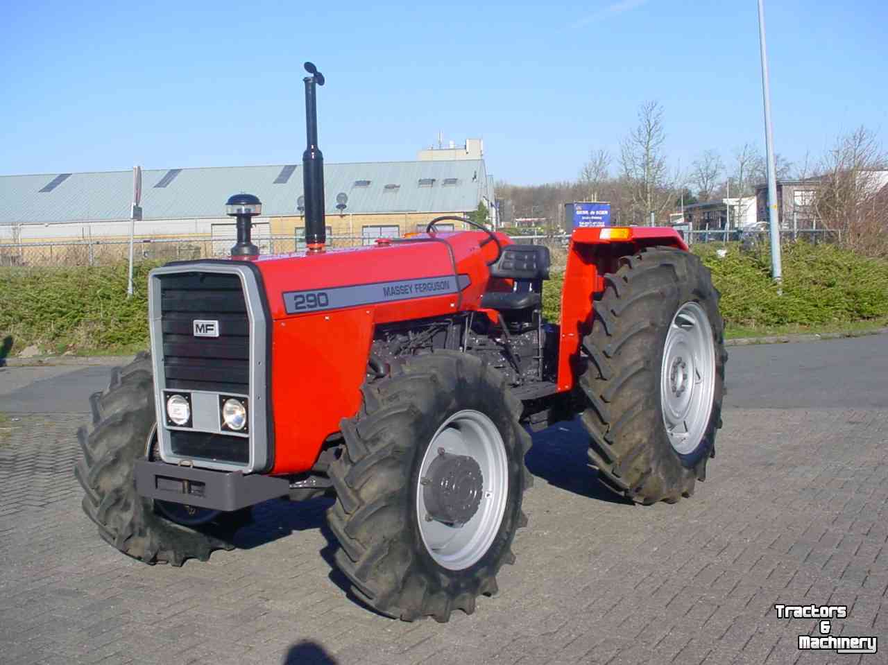 Schlepper / Traktoren Massey Ferguson 285 4x4
