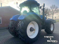 Schlepper / Traktoren New Holland T7050
