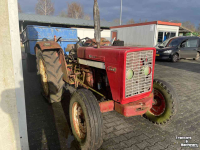 Schlepper / Traktoren International 624