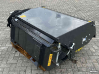 Kompaktlader Case CNH 1525 Hydr Bezem+Opvangbak  1525cm breed voor CNH Schranklader