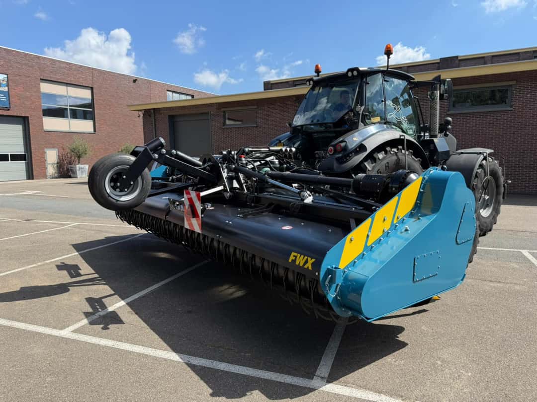 6 m breite Spatenmaschine fürs Hubwerk von Imants