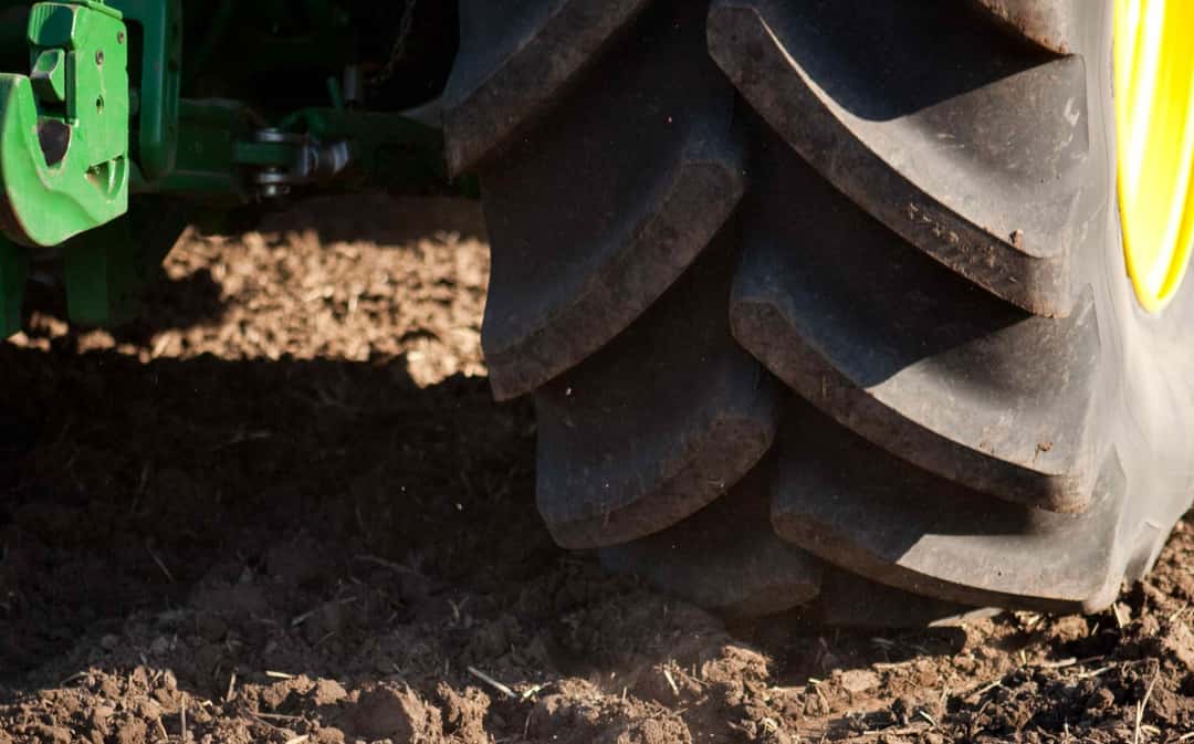 Bridgestone erweitert VT-Tractor um 44 und 46 Zoll