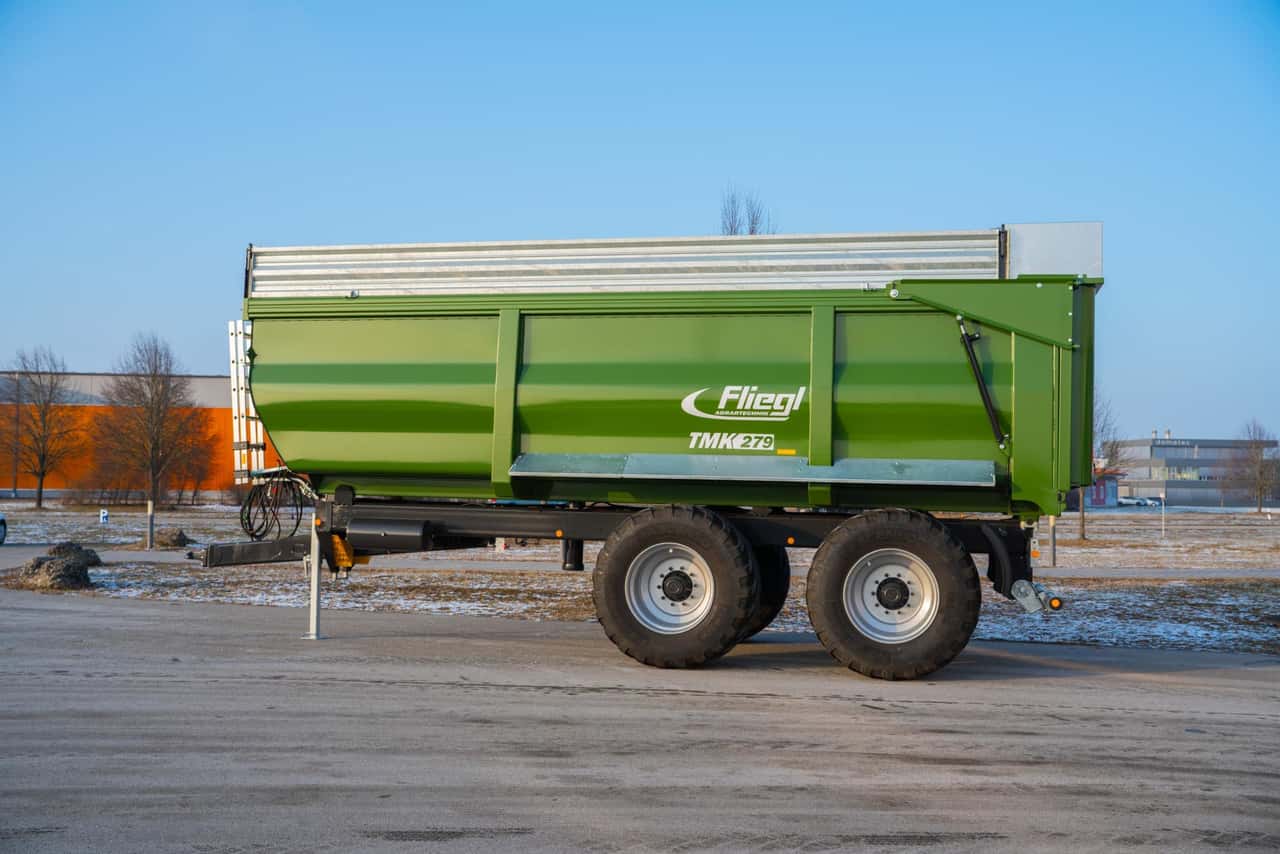 Fliegl TMK 279: Mulde mit großer Bereifung