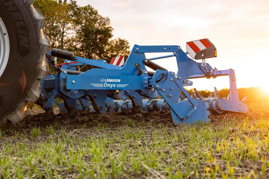 Lemken stellt neuen Tiefenlockerer Onyx vor Lemken stellt neuen Tiefenlockerer Onyx vor