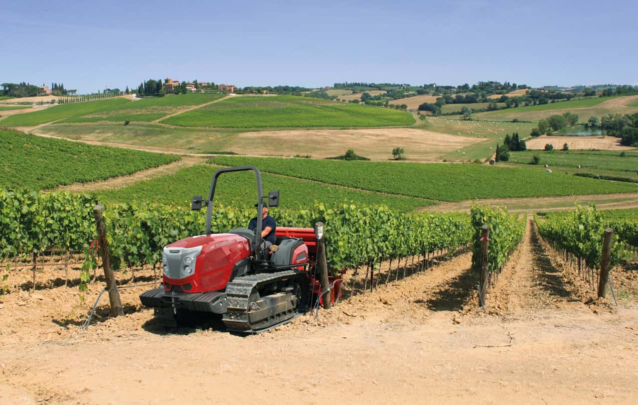 McCormick: Kompakter Raupenschlepper und Kabinen-Updates bei großen Baureihen