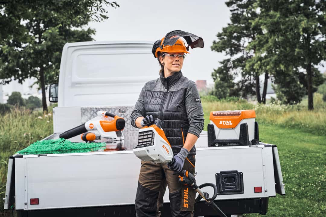 Neues Schnellladegerät AL 1802 MO von Stihl für das ALLPRO-/AP-System Neues Schnellladegerät AL 1802 MO von Stihl für das ALLPRO-/AP-System