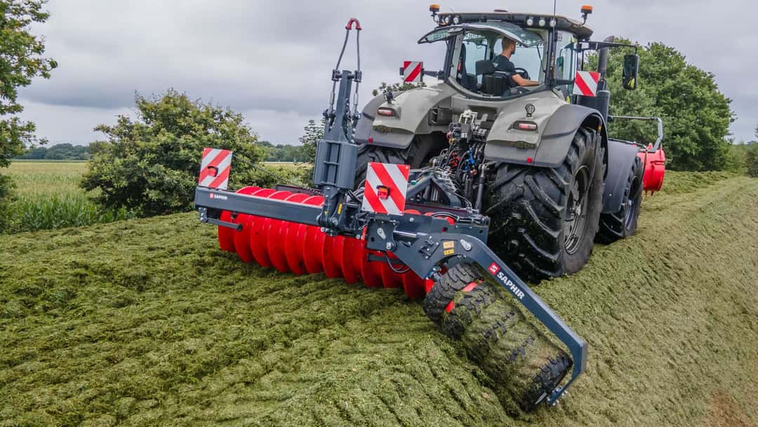 Saphir stellt neue Silagewalze SiloRex vor