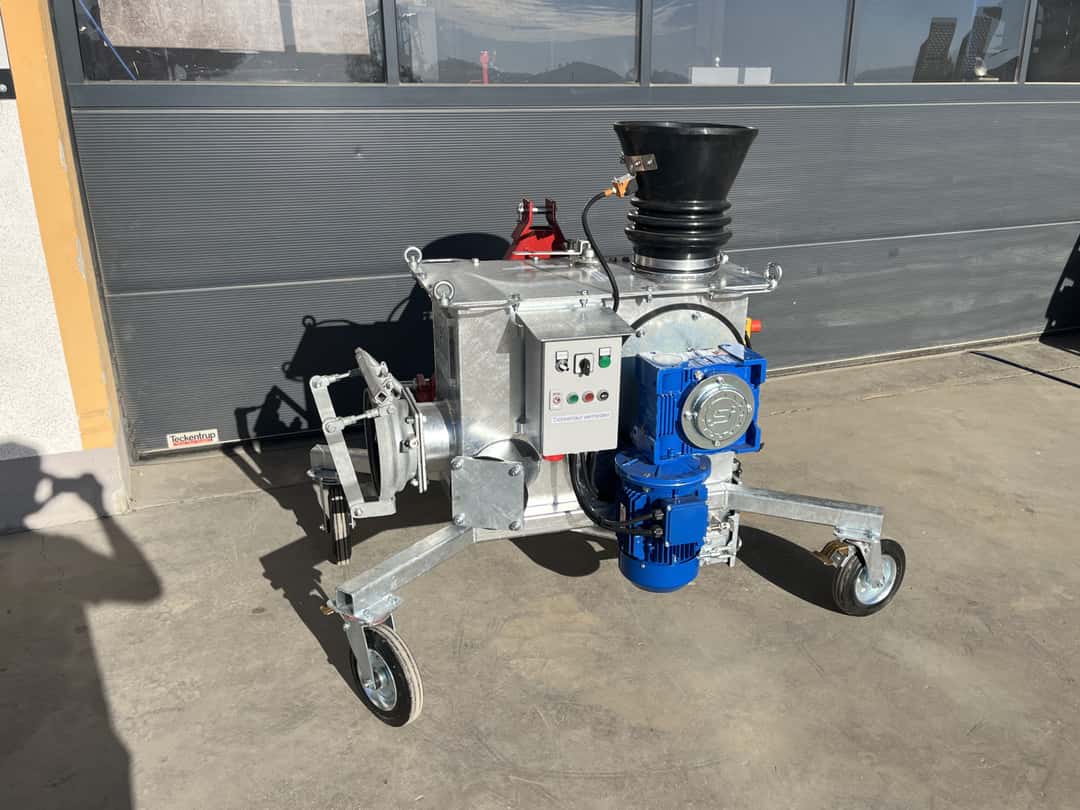 Stettner baut Andockstation mit elektrischem Cutter