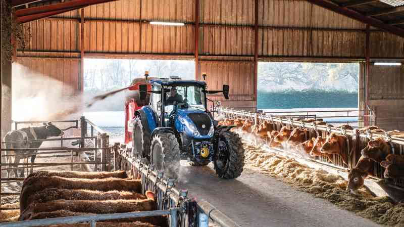 Neuen oder gebrauchten Traktor kaufen? Die Vor- und Nachteile auf einen Blick
