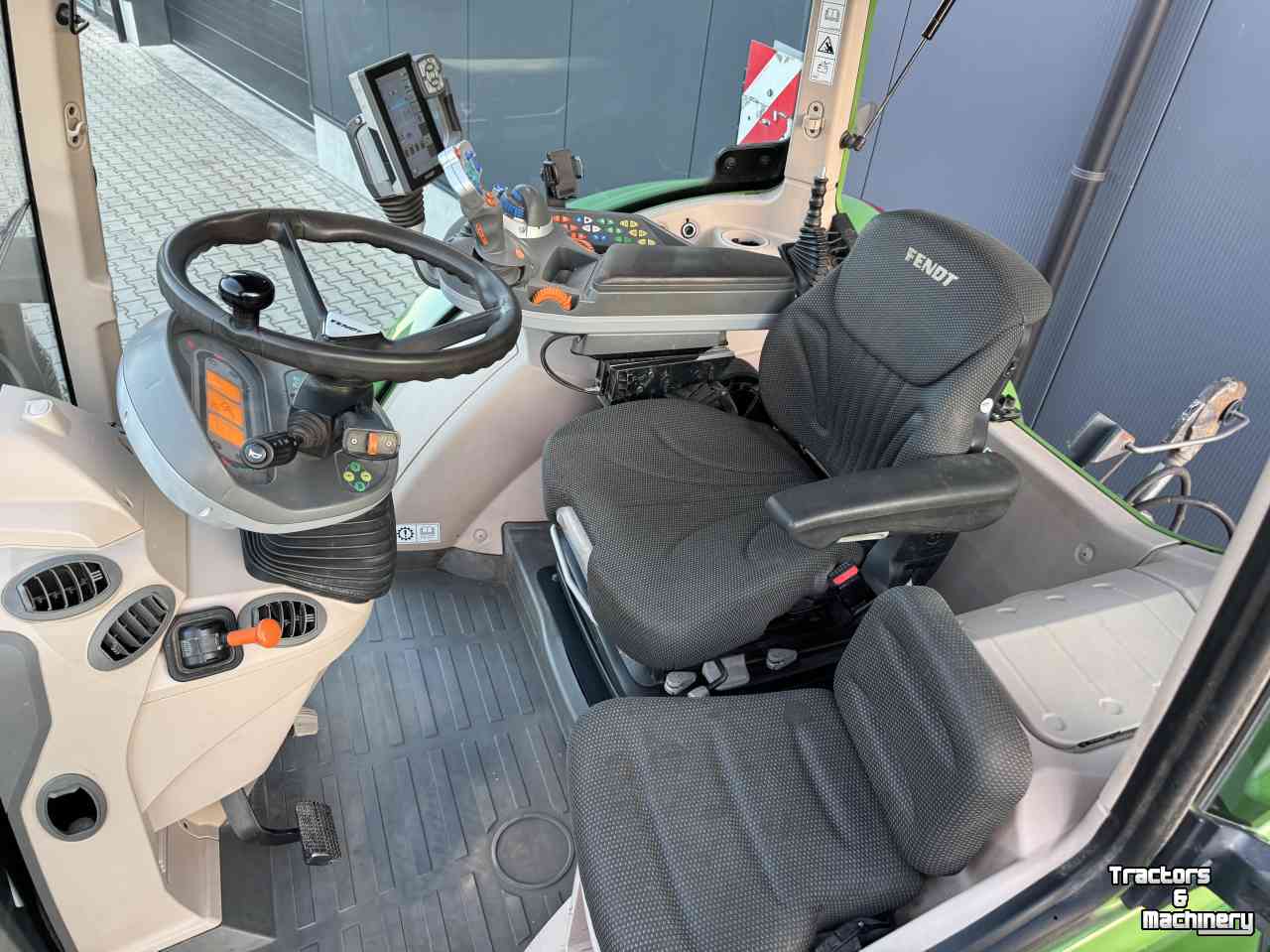 Schlepper / Traktor Fendt 718 S4 power plus