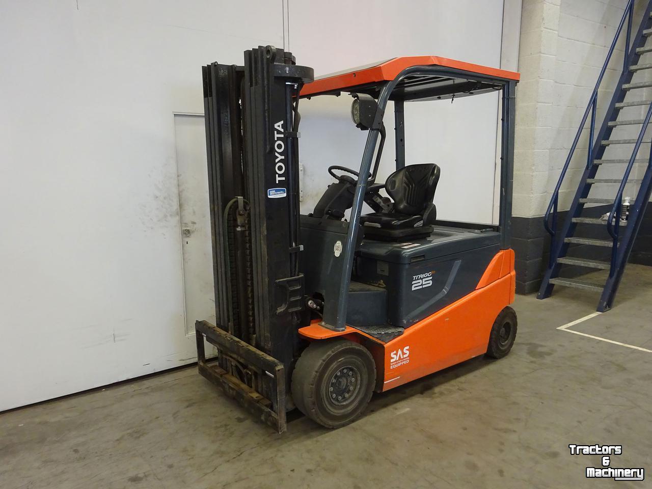 Gabelstapler Toyota 8FBMT25