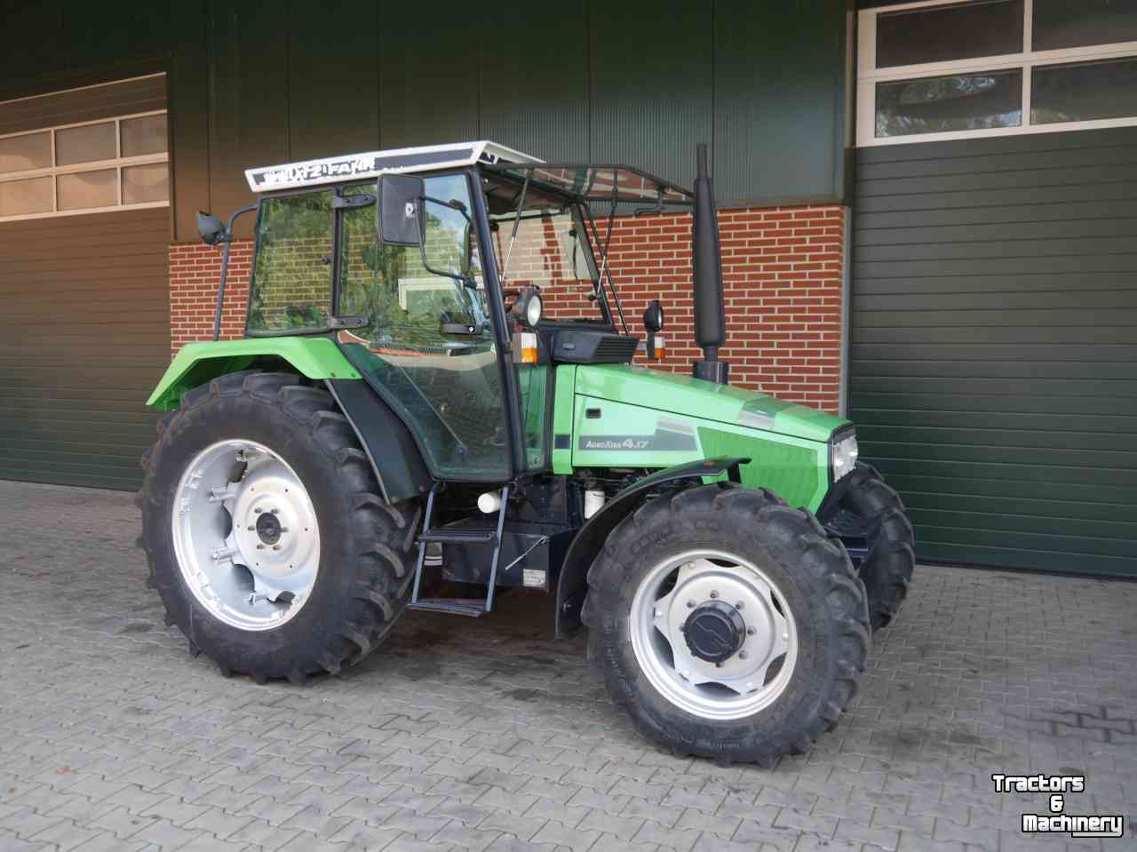 Schlepper / Traktor Deutz-Fahr AgroXtra 4.17