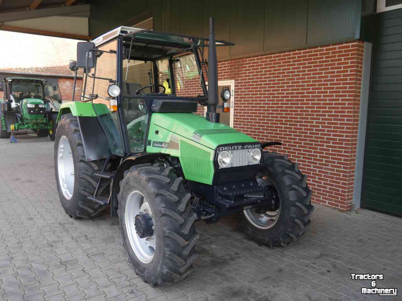 Schlepper / Traktor Deutz-Fahr AgroXtra 4.17