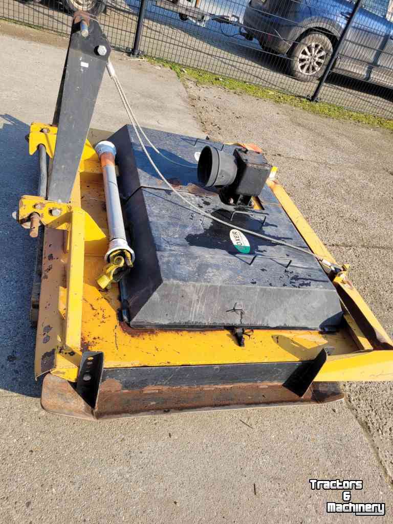 Mähwerk Boxer Weidebloter WB 185