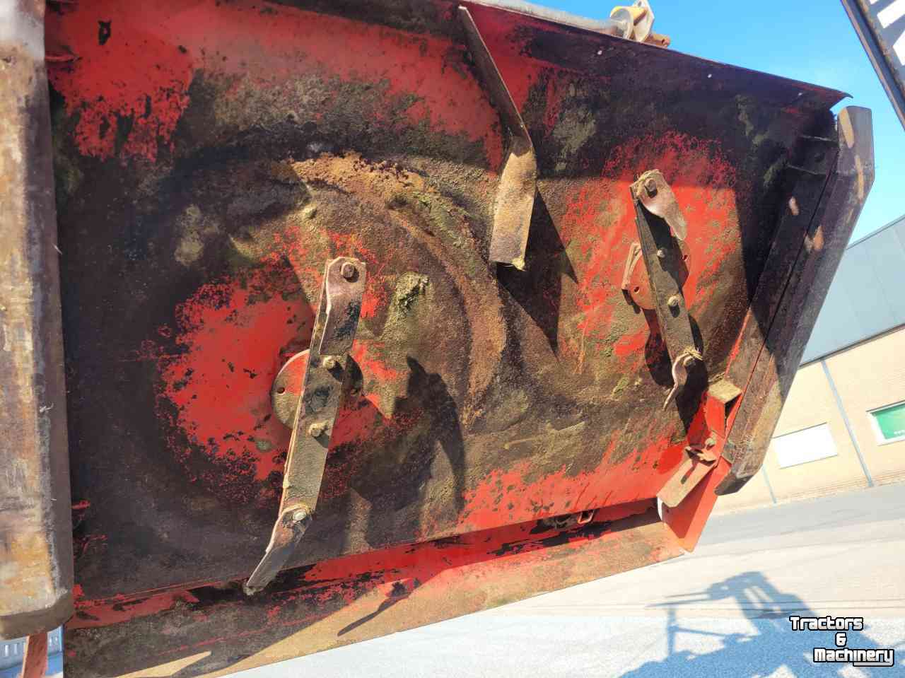 Mähwerk Boxer Weidebloter WB 185