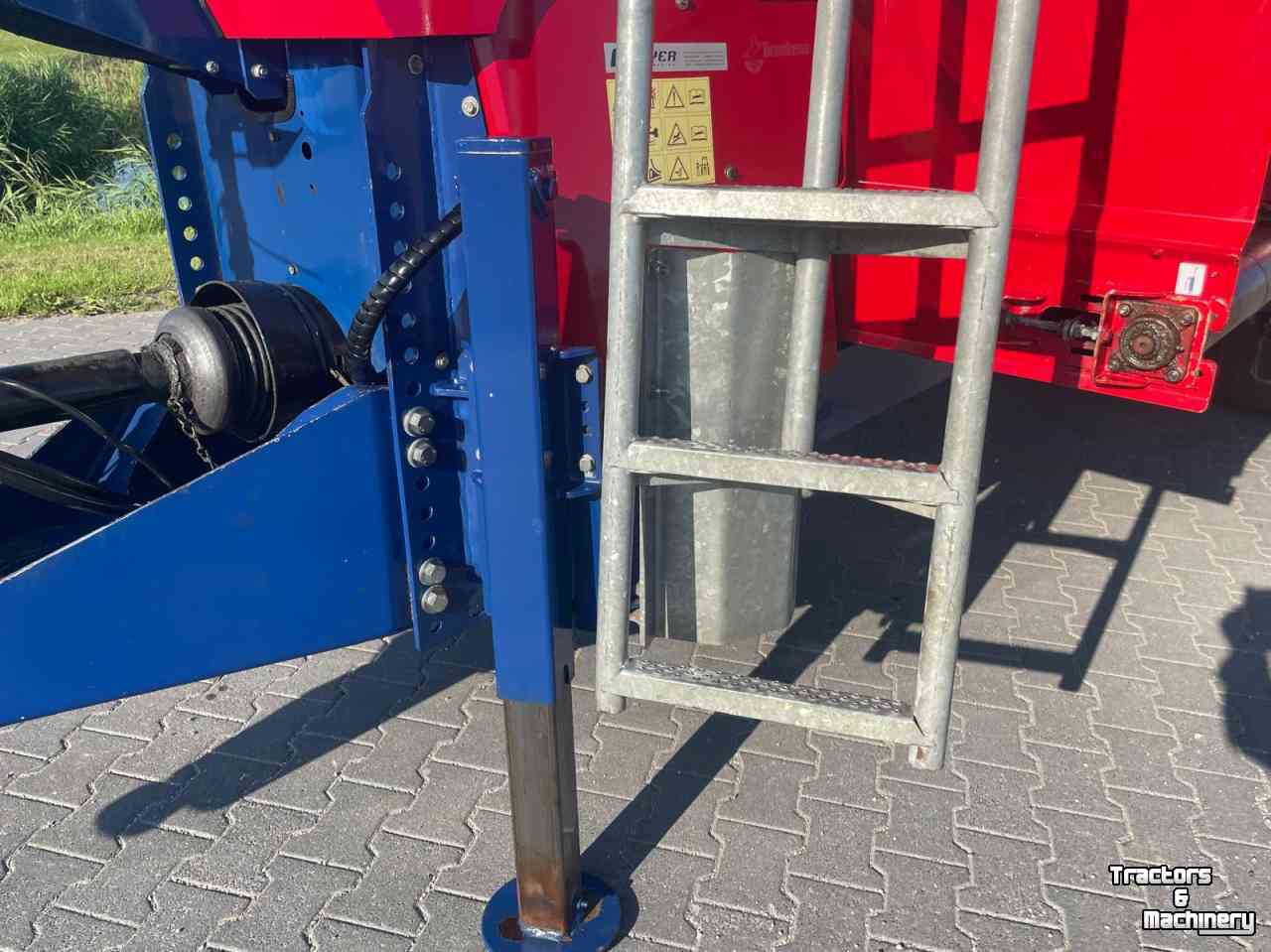 Futtermischwagen Mayer-Siloking Trailedline 3022