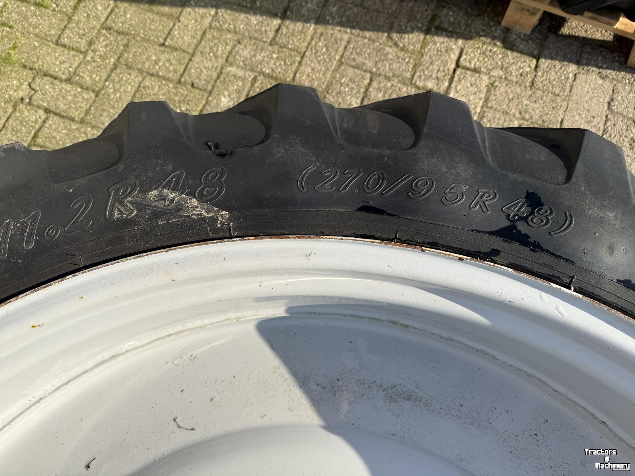 Räder, Reifen, Felgen & Distanzringe  Alliance 270/95R48 + 270/95R32 cultuurwielen
