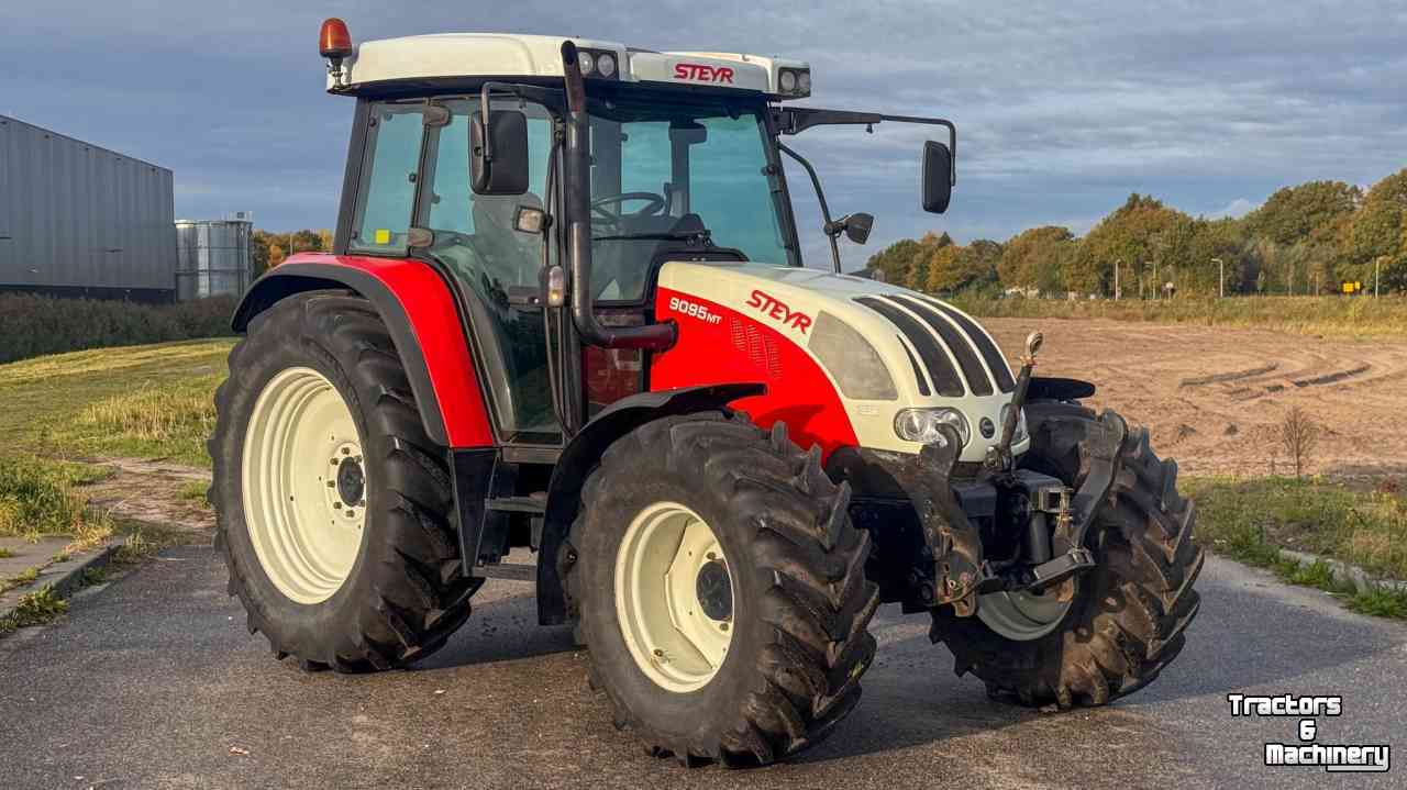 Schlepper / Traktoren Steyr 9095MT