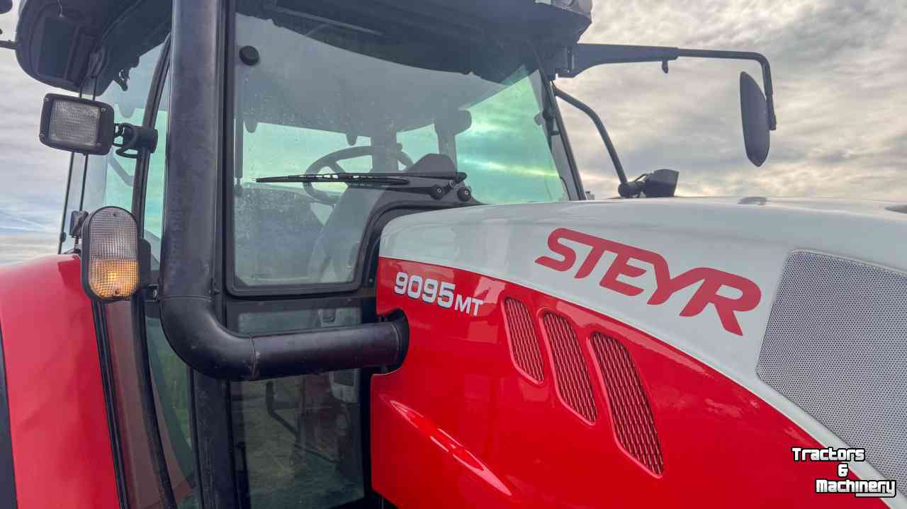 Schlepper / Traktoren Steyr 9095MT