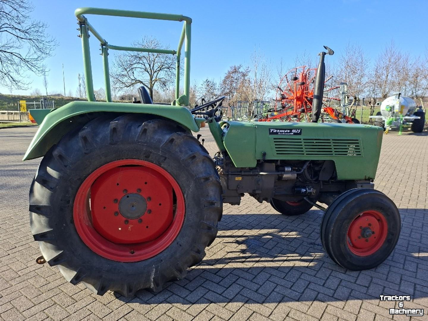 Obsttraktor Fendt 102S