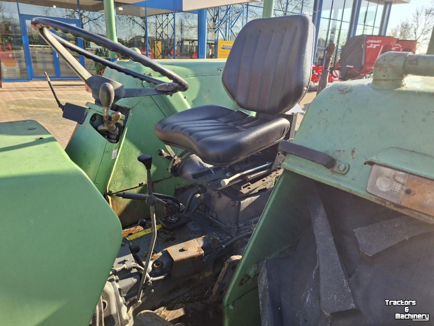 Obsttraktor Fendt 102S