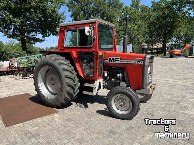 Schlepper / Traktor Massey Ferguson 575