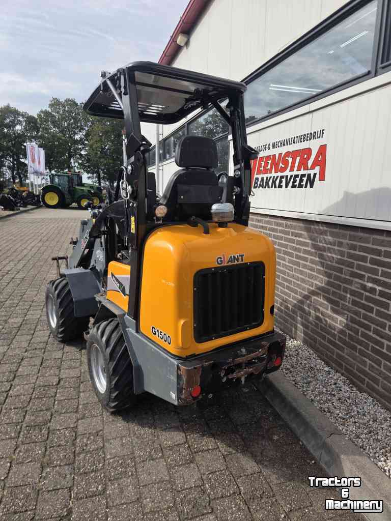 Radlader Giant G1500