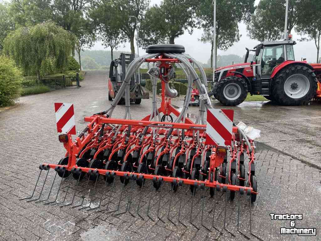 Drillmaschine Kuhn Venta BTF3000 24DD Zaaimachine