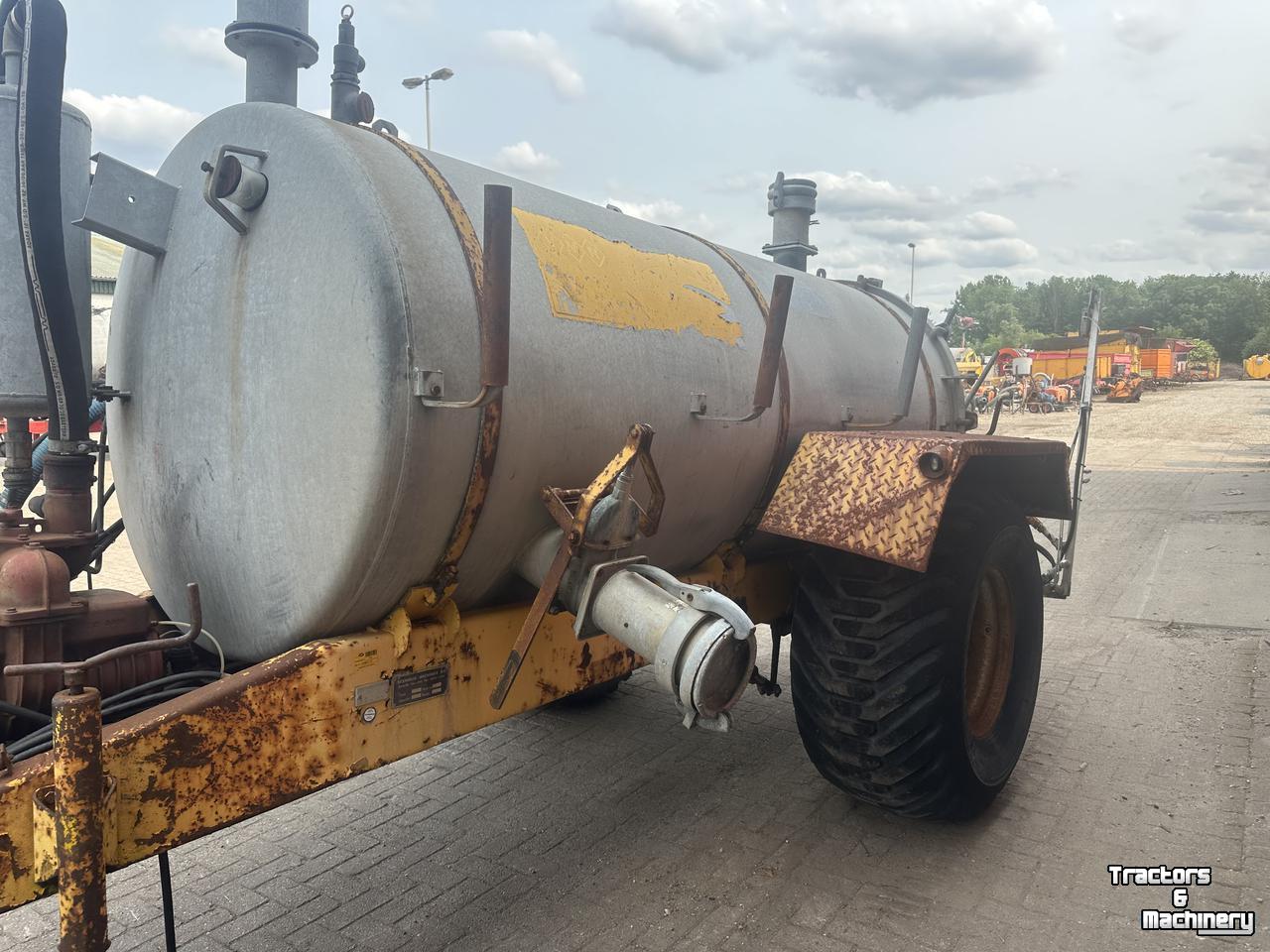 Gülletankwagen / Güllefässer Veenhuis Enkelas waterwagen