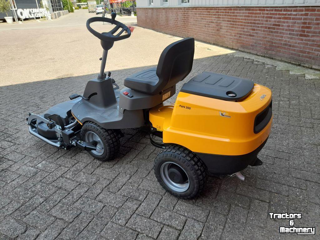 Aufsitzrasenmäher Stiga TORNADO 598-E