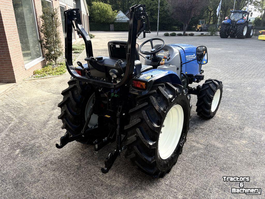 Obsttraktor New Holland Boomer 45