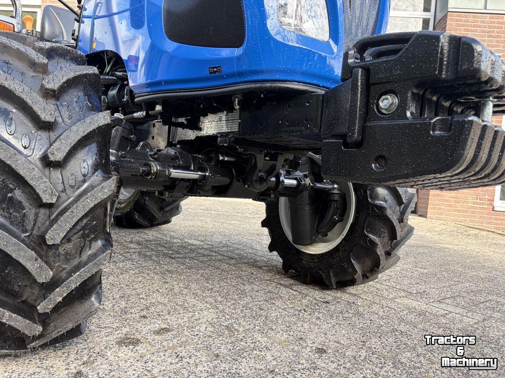 Obsttraktor New Holland Boomer 45