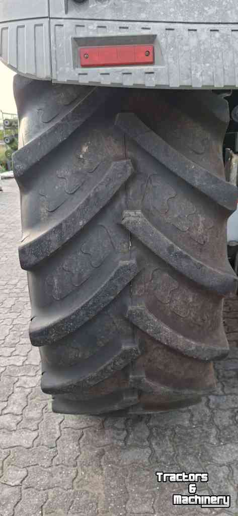 Räder, Reifen, Felgen & Distanzringe BKT 710/70R42