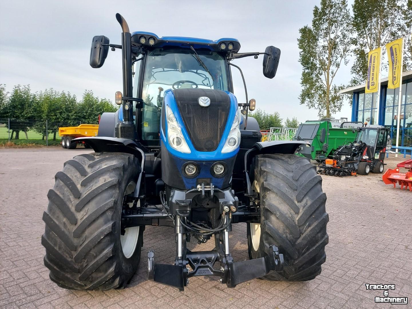 Schlepper / Traktor New Holland T7.165