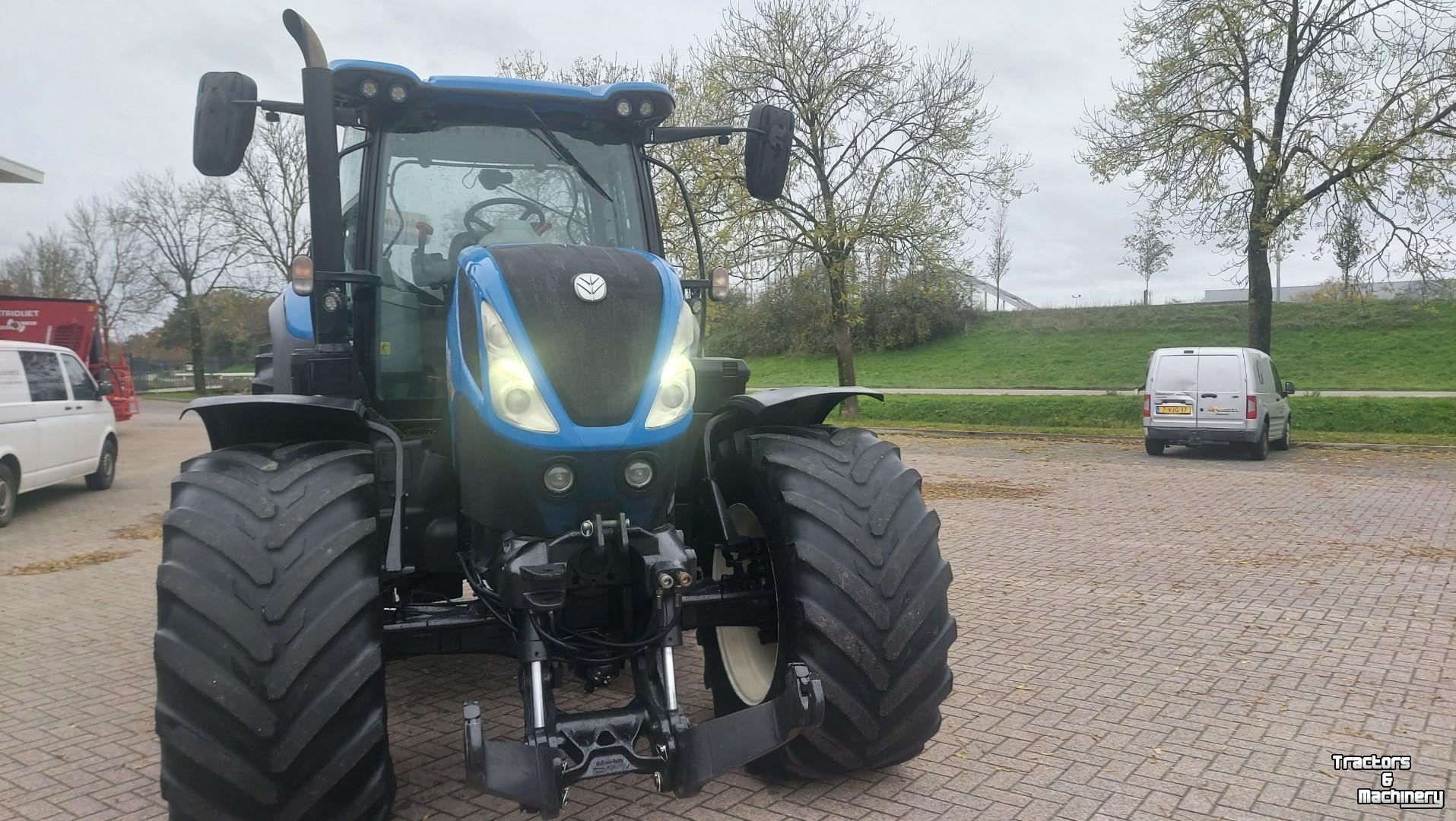 Schlepper / Traktor New Holland T7.165