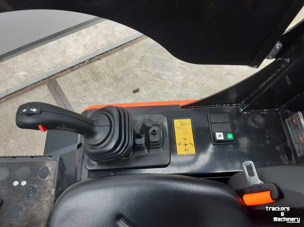 Radlader Kubota RT220-2 minishovel