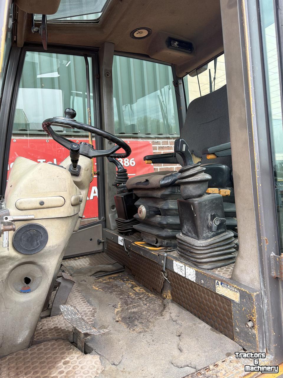 Radlader Ahlmann AZ 85 shovel