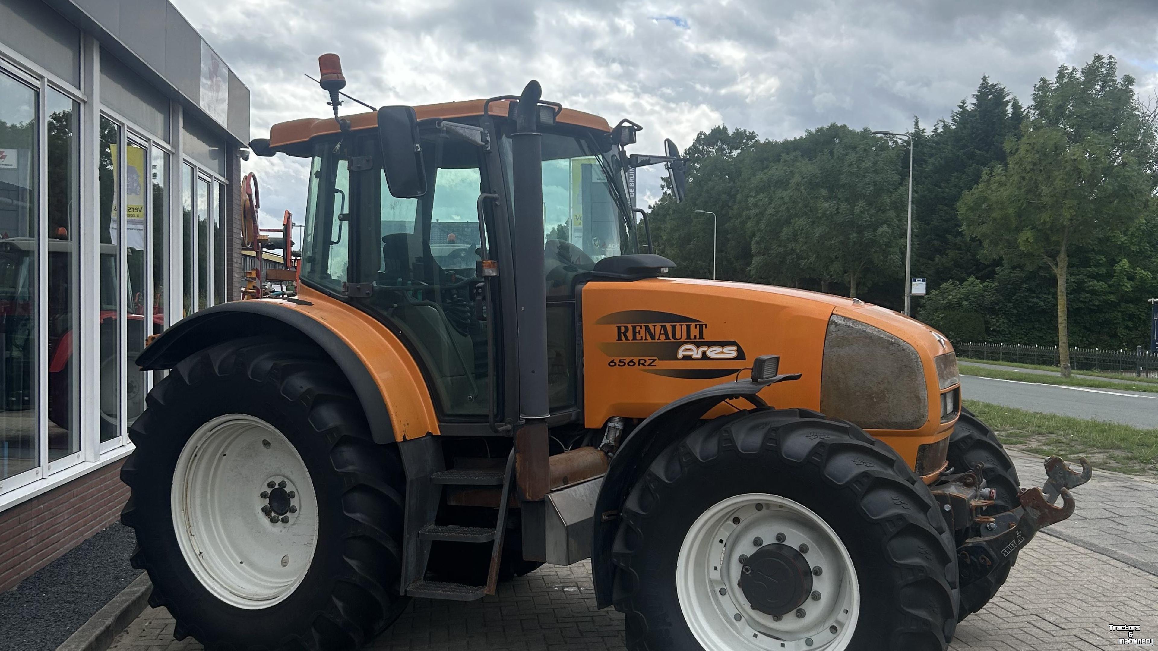 Schlepper / Traktor Renault Renault ARES 656RZ
