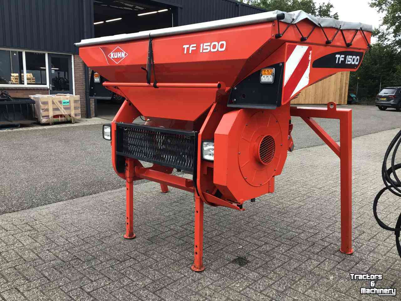 Frontbehälter Sämaschine Kuhn TF 1500