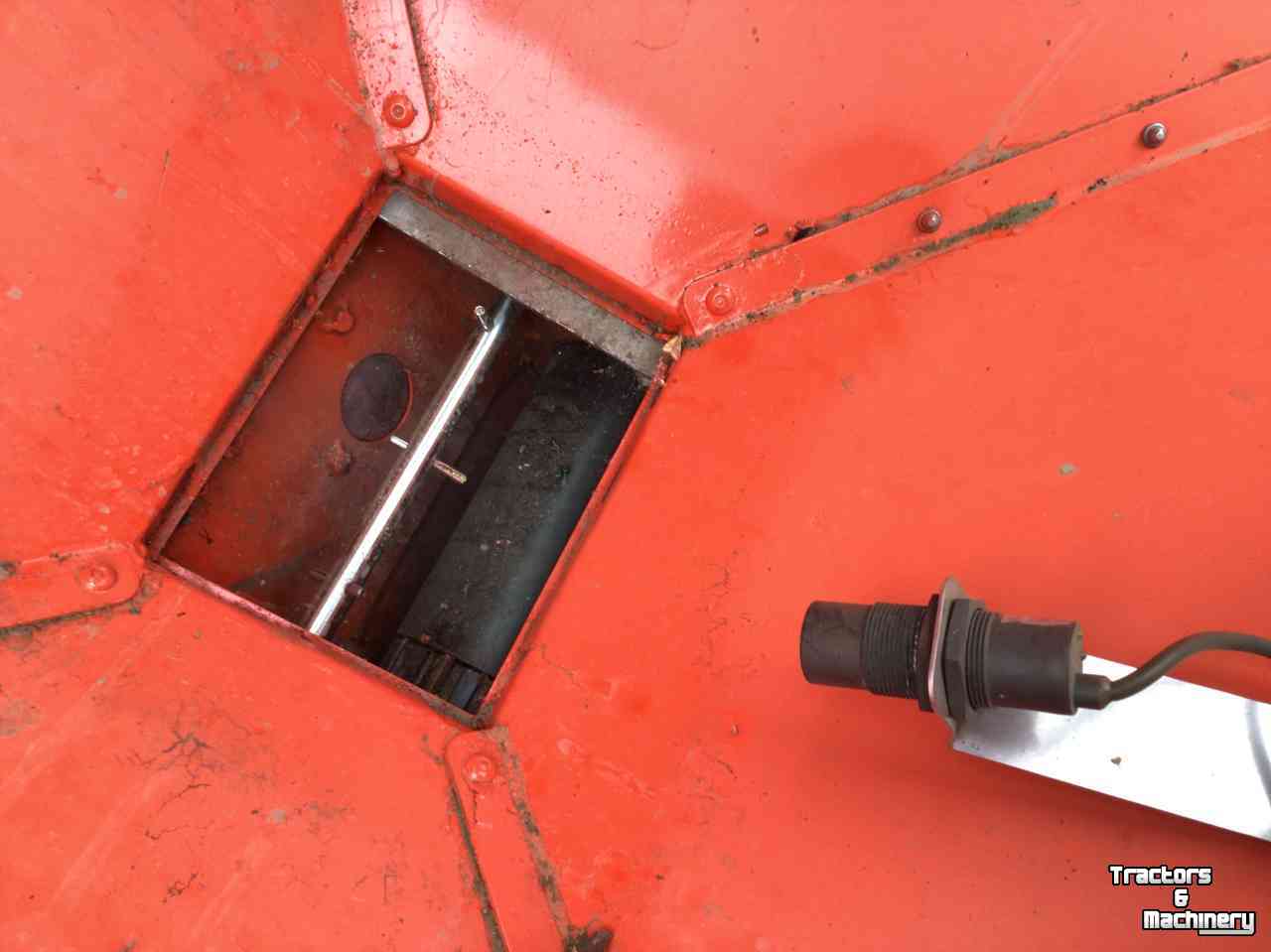 Frontbehälter Sämaschine Kuhn TF 1500