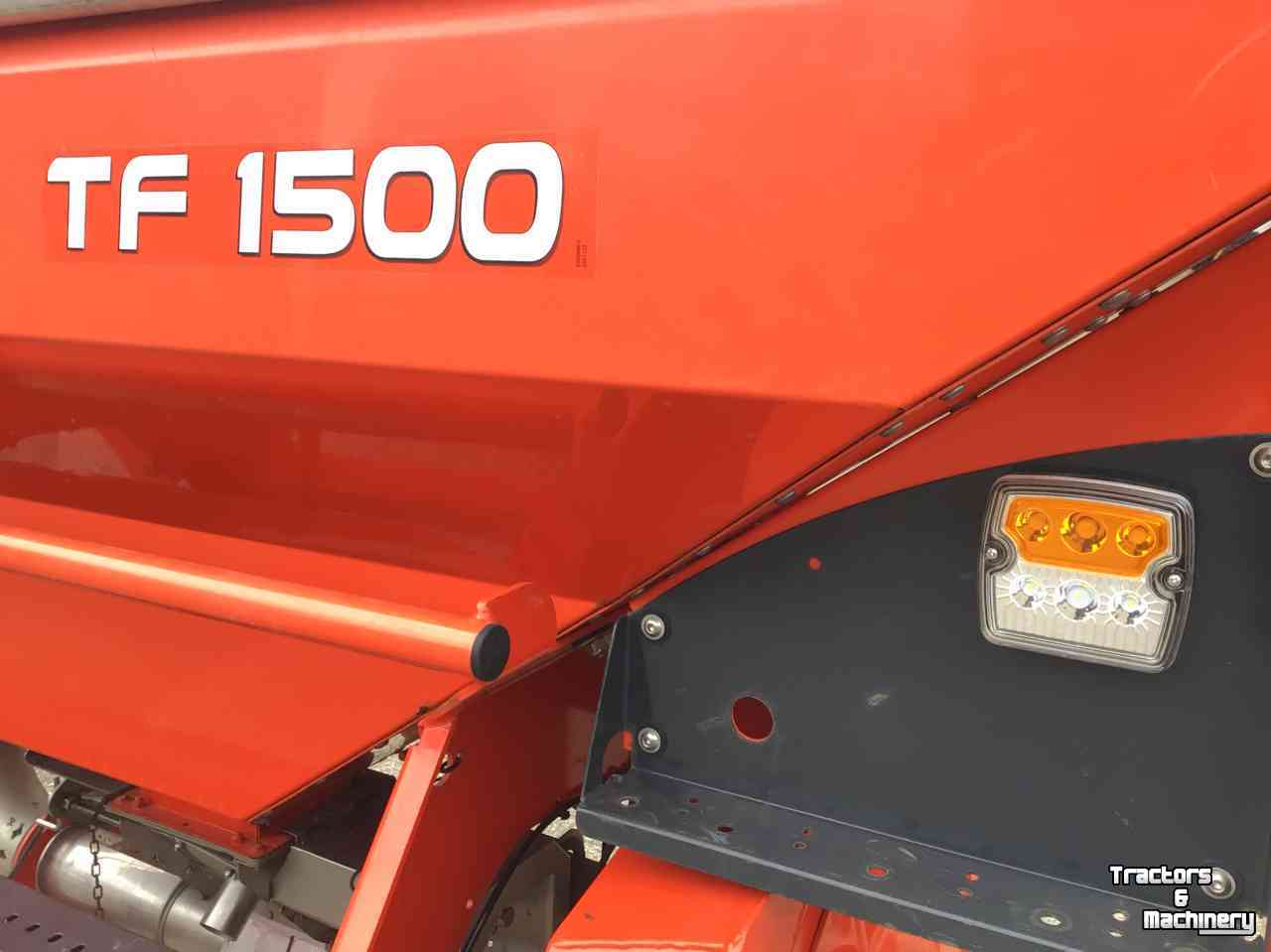 Frontbehälter Sämaschine Kuhn TF 1500