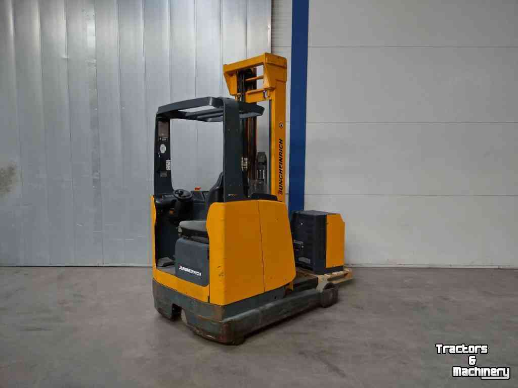 Schubmaststapler Jungheinrich reachtruck ETV14