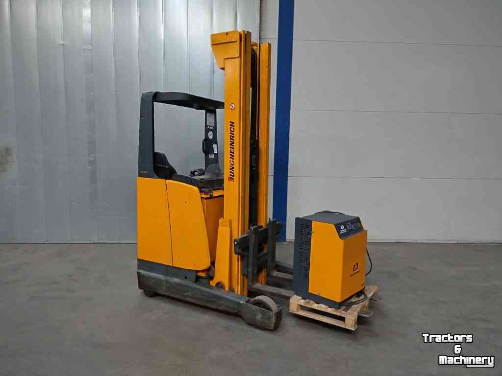 Schubmaststapler Jungheinrich reachtruck ETV14