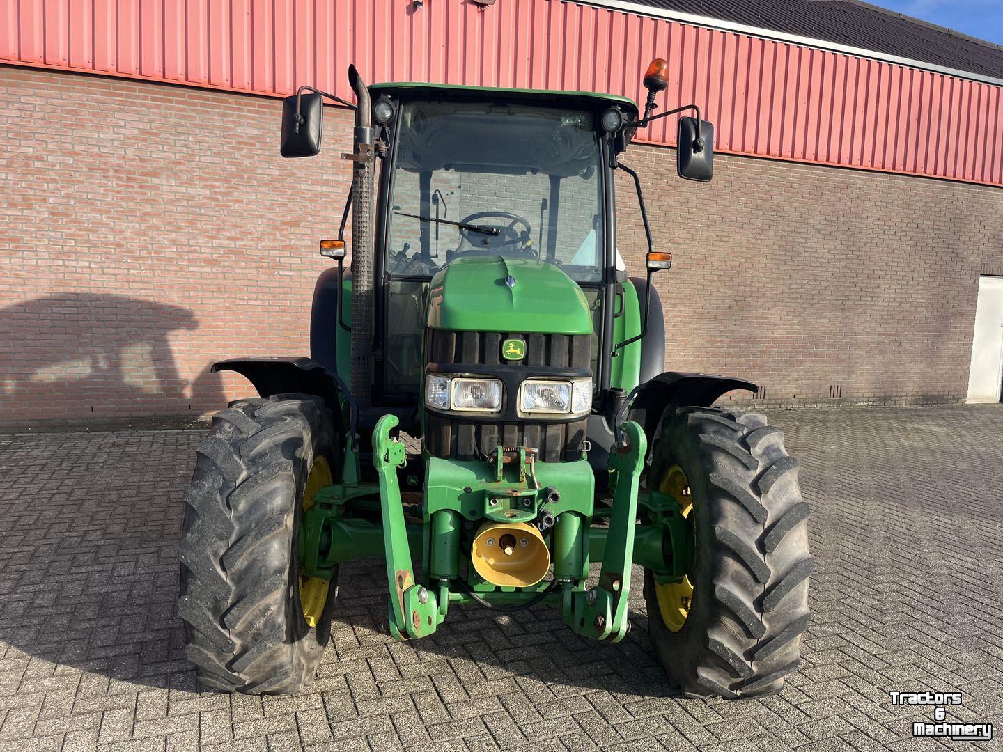 Schlepper / Traktor John Deere 5080M