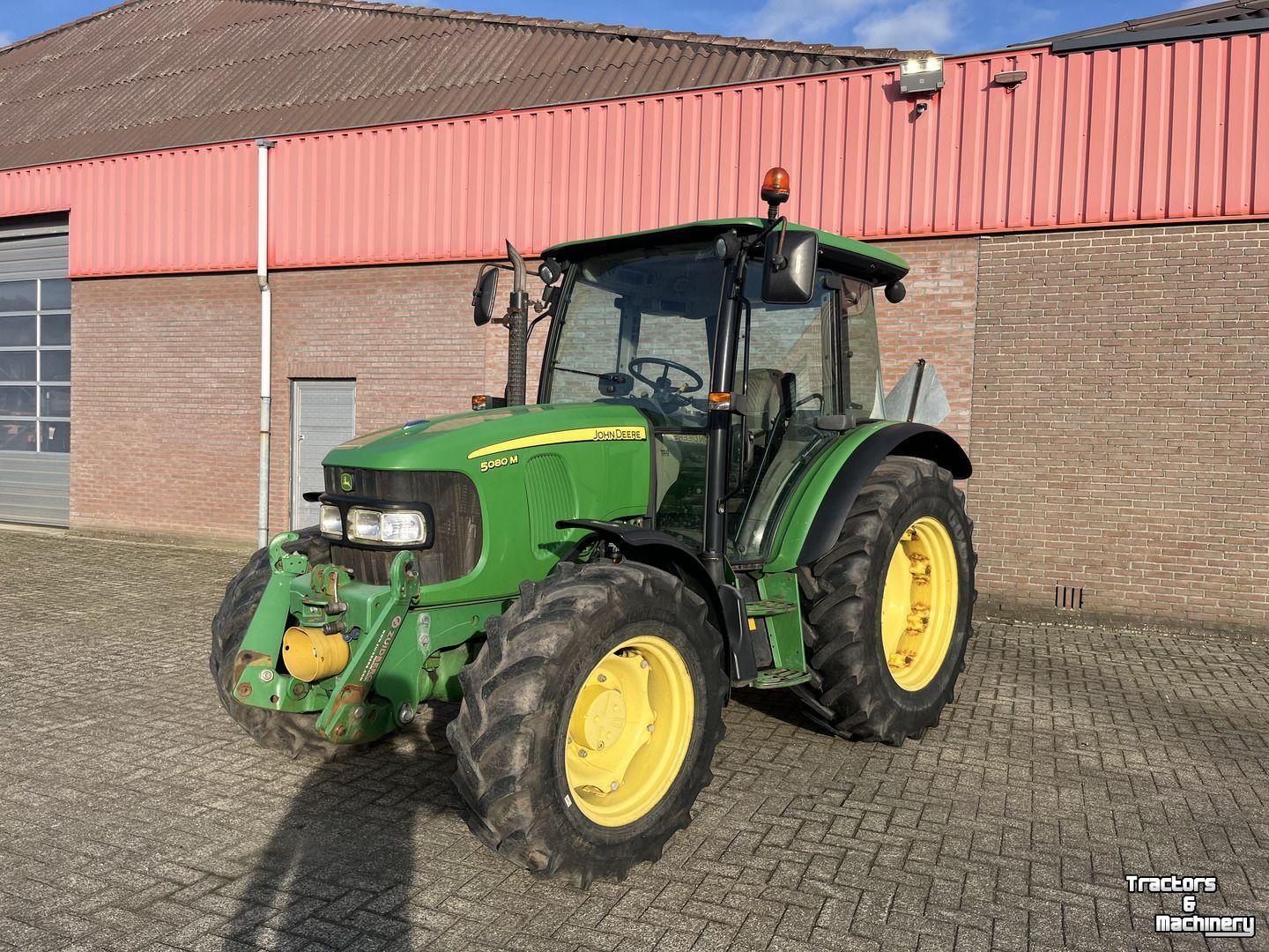 Schlepper / Traktor John Deere 5080M