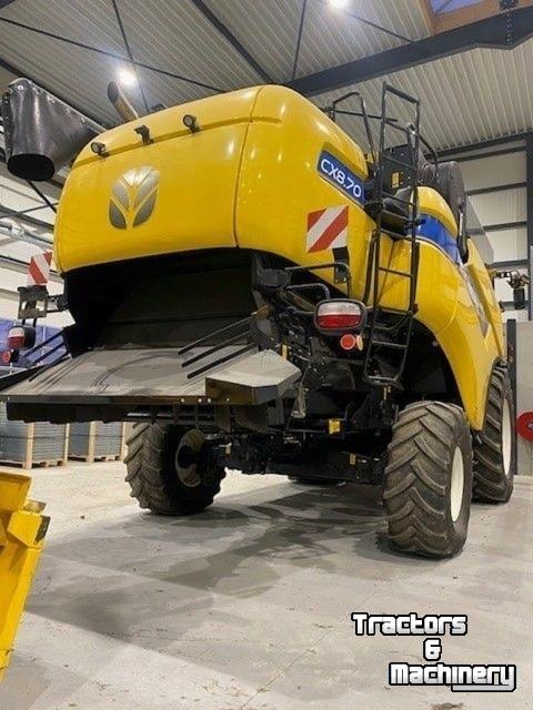 Feldhäcksler New Holland CX8.70