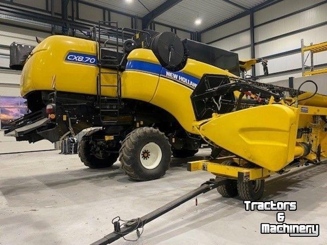 Feldhäcksler New Holland CX8.70