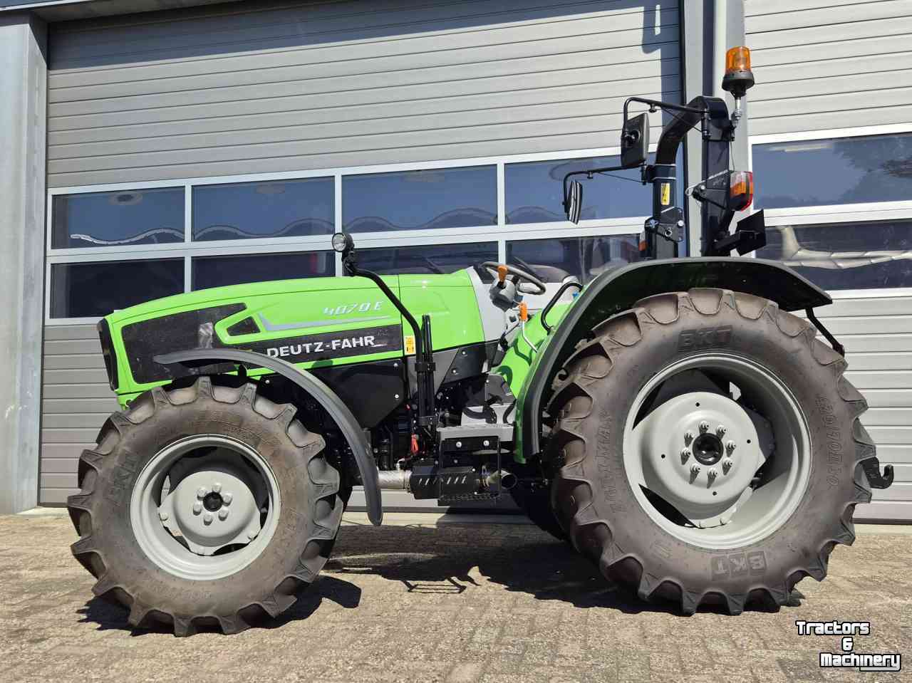 Schlepper / Traktor Deutz-Fahr 4070 GS